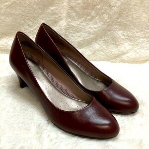 Easy Spirit Anti-Gravity Burgundy Leather Heels - Size 8.5